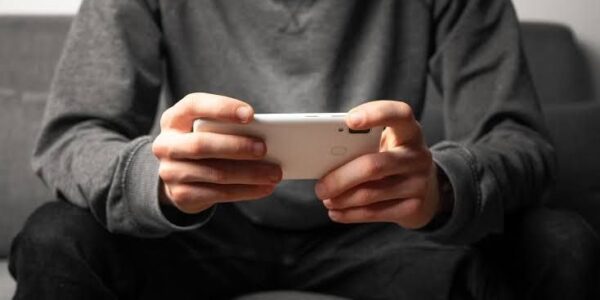 «لا أستطيع التحرك».. ليست دائماً كسلًا.. عندما يصبح الركود أسلوب حياة
