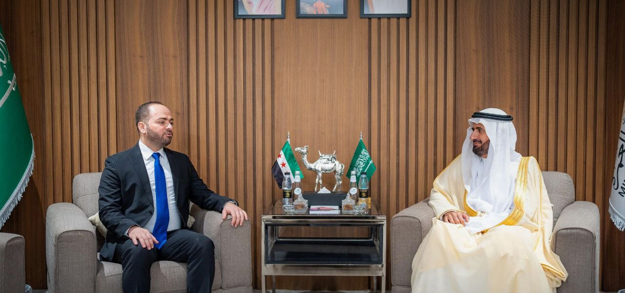 مهباش يناقش مع وزير الحج السعودي القضايا المرتبطة بالحجاج والمعتمرين السوريين